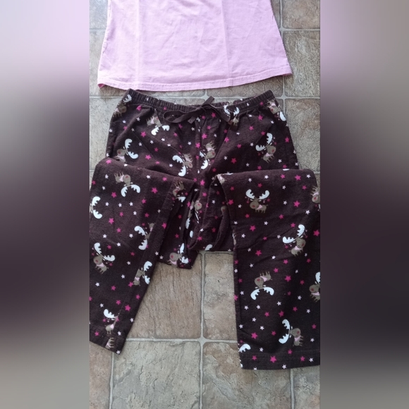 NWOT Reitmans Xmas PJs - Picture 1 of 5